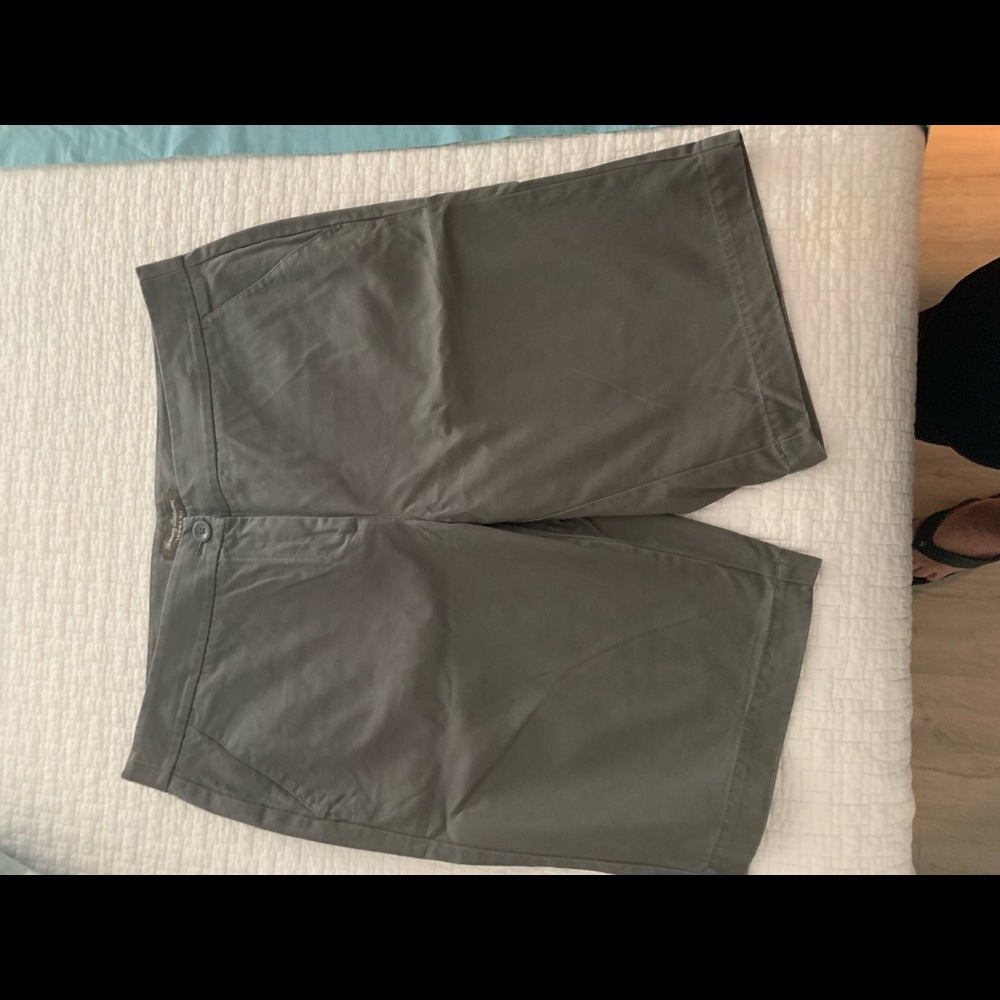 Tommy Bahama shorts